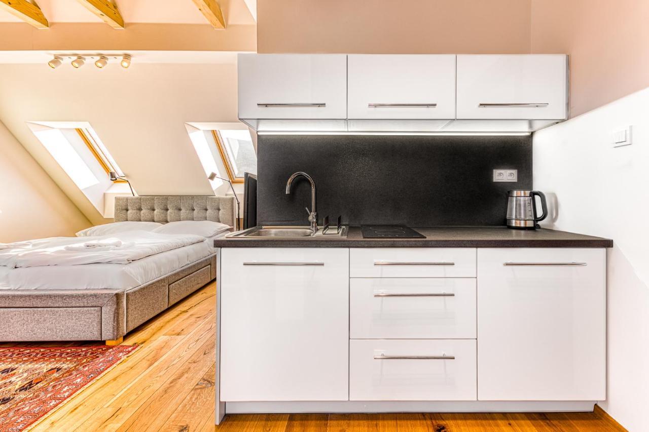 Apartmany Filipovice ビェラー・ポト・プラジェデム エクステリア 写真