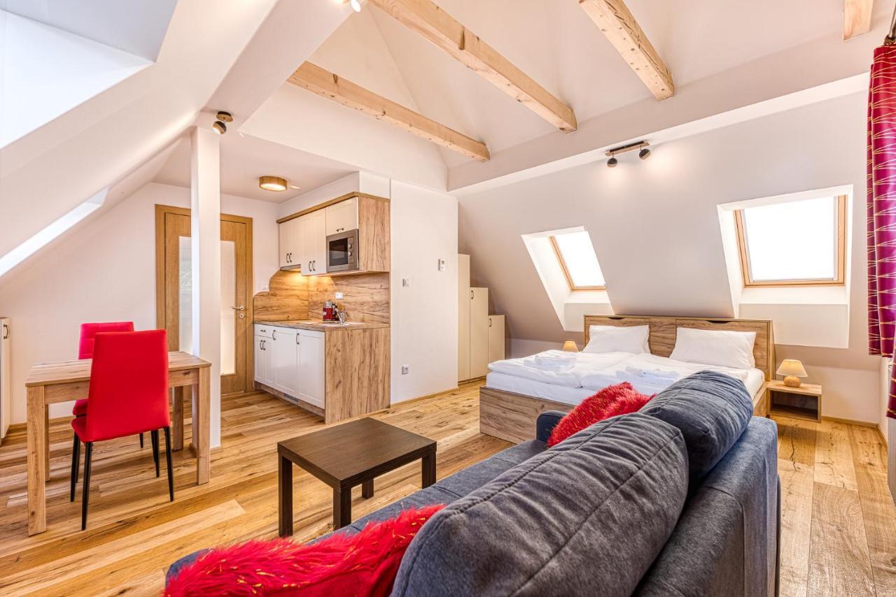 Apartmany Filipovice ビェラー・ポト・プラジェデム エクステリア 写真