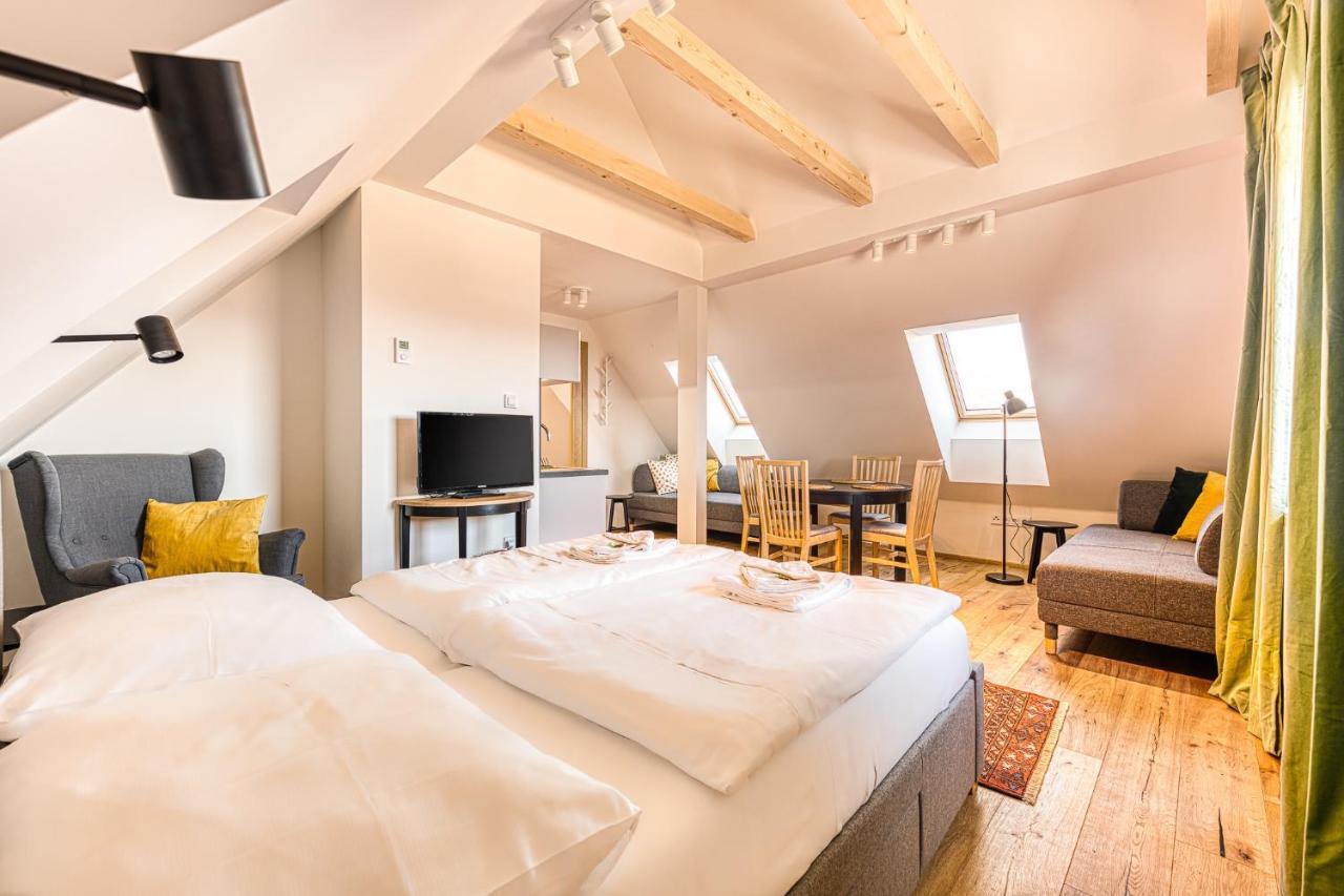 Apartmany Filipovice ビェラー・ポト・プラジェデム エクステリア 写真