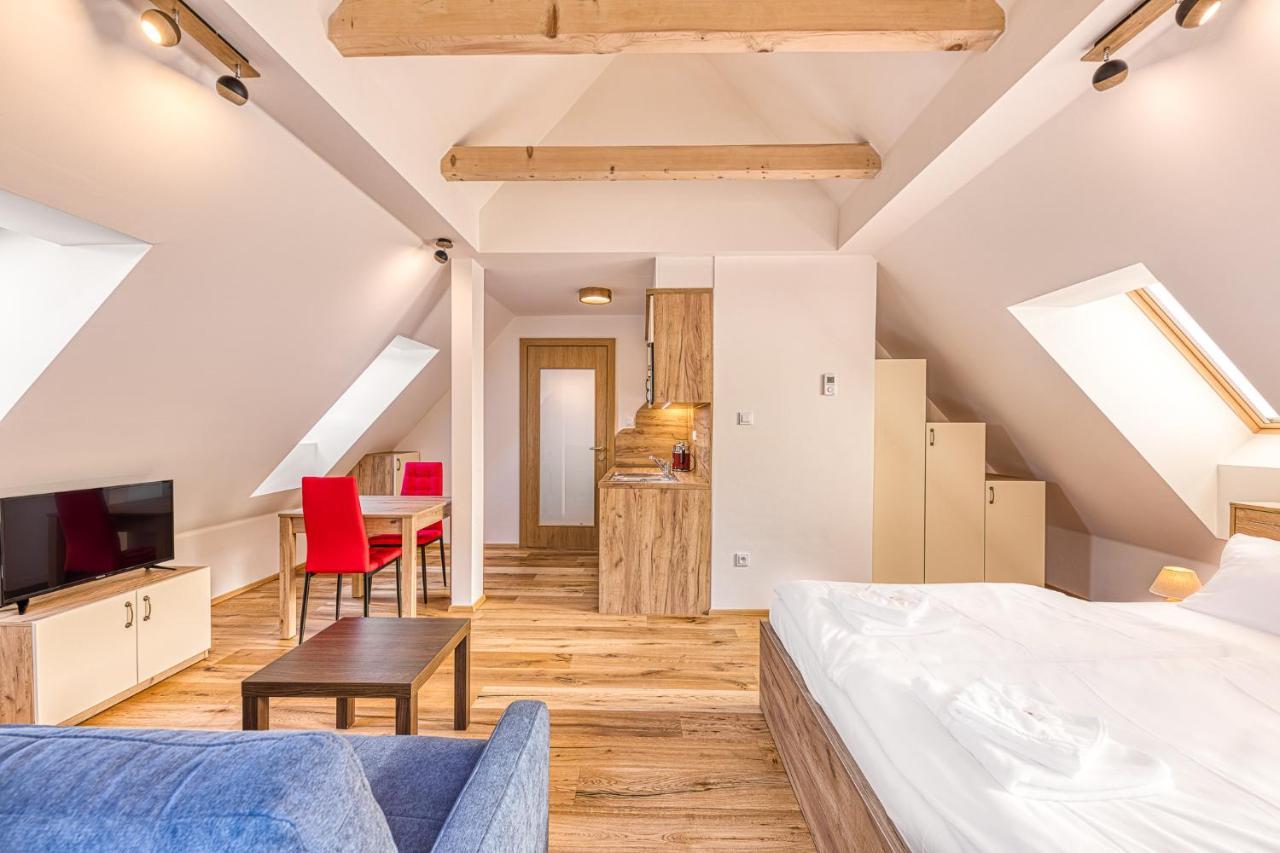 Apartmany Filipovice ビェラー・ポト・プラジェデム エクステリア 写真